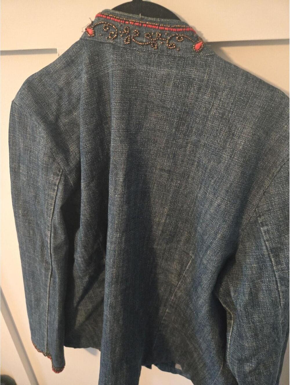 Chico's Vintage Beaded Embroidered Denim Jacket Size 2 - Picture 4 of 5